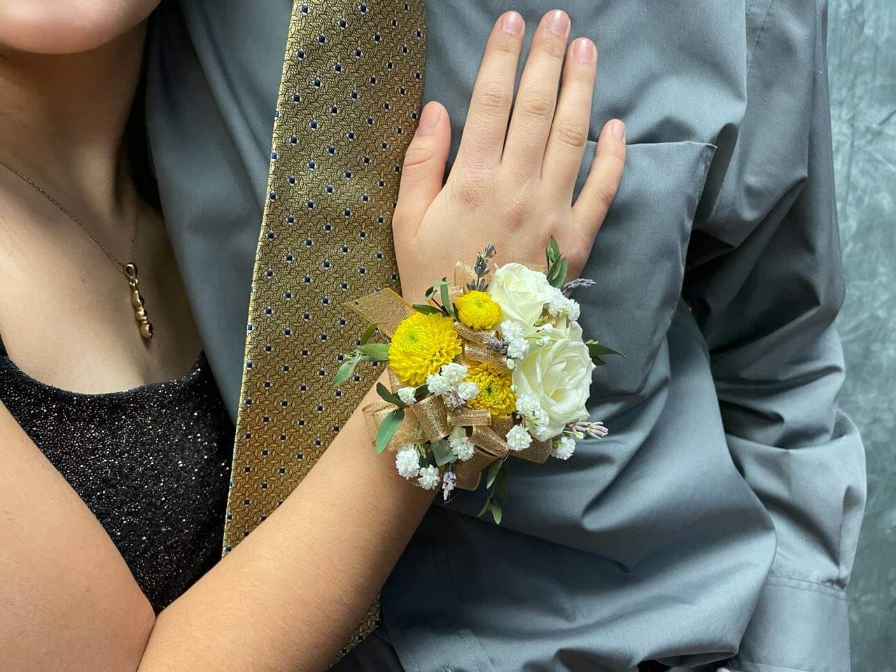 Adult Wrist Corsage Green Witch Gardens